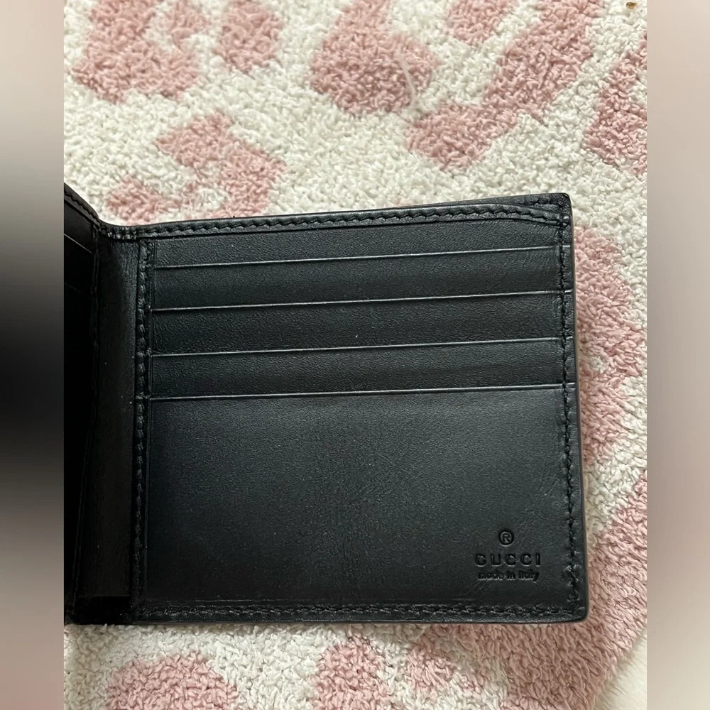 Gucci Black and Beige Men's Wallet - Picture 11 of 15